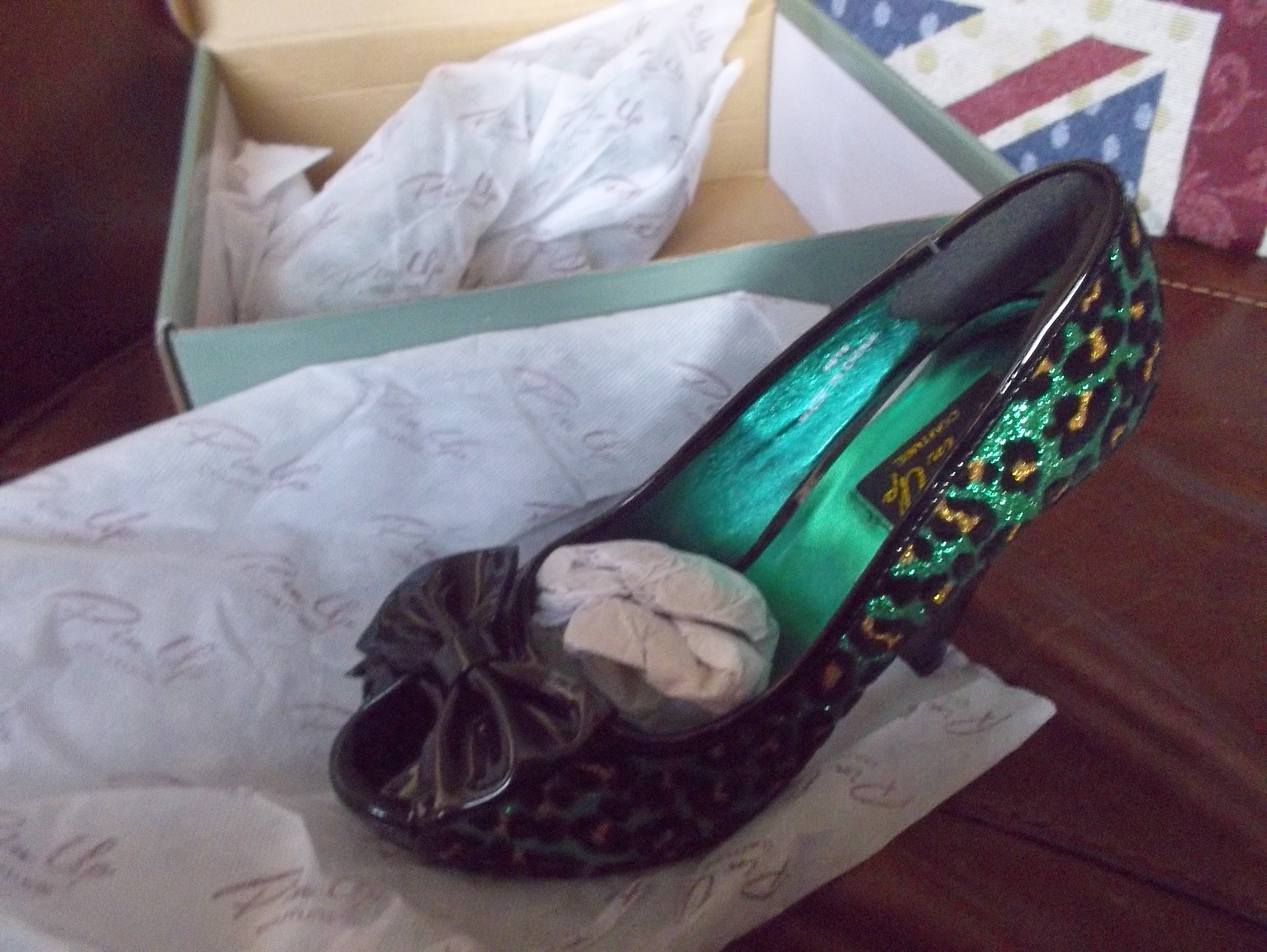 emerald shoes pin up couture heels