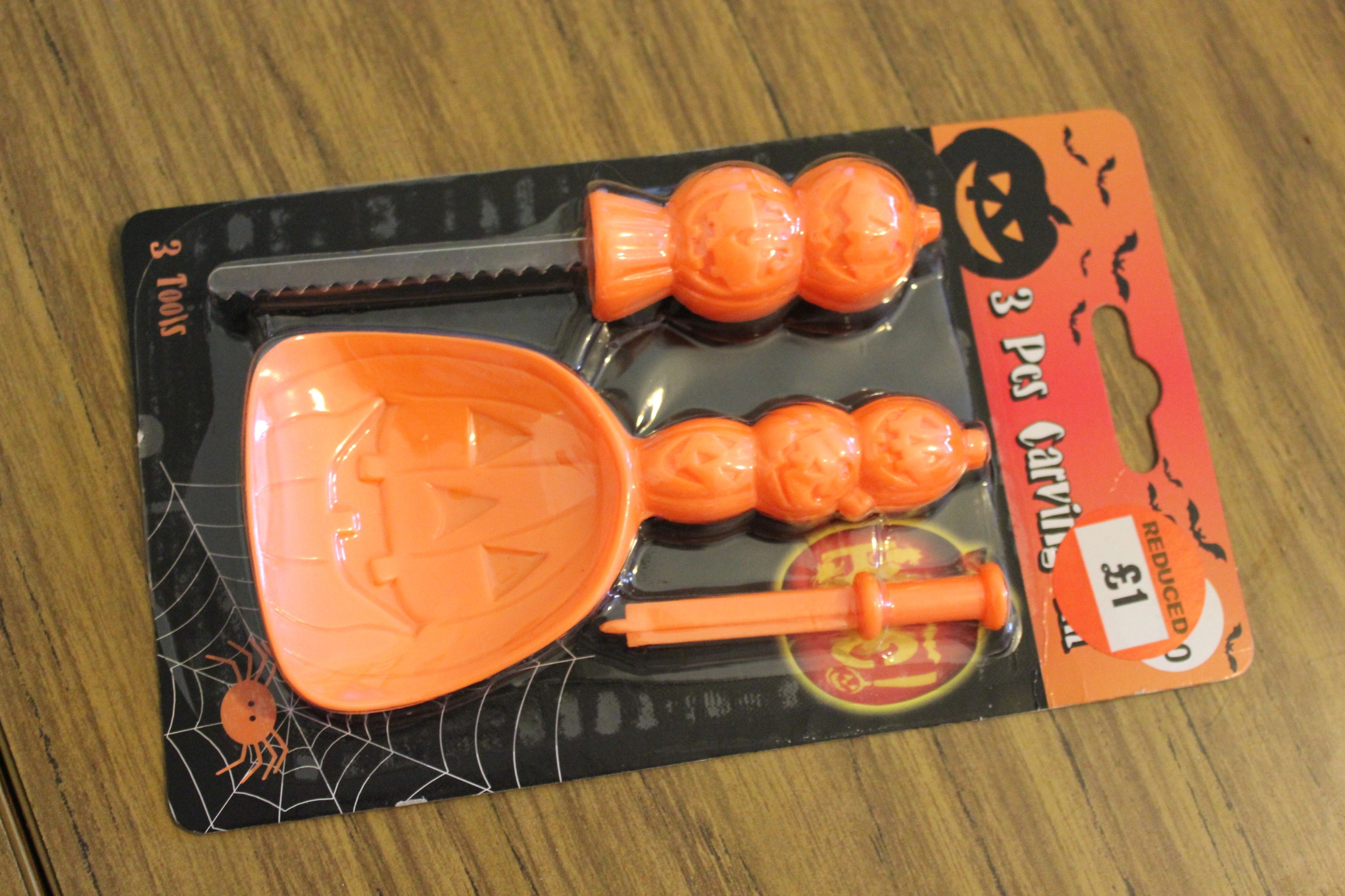 Halloween pumpkin knife carving kit from the factory shop