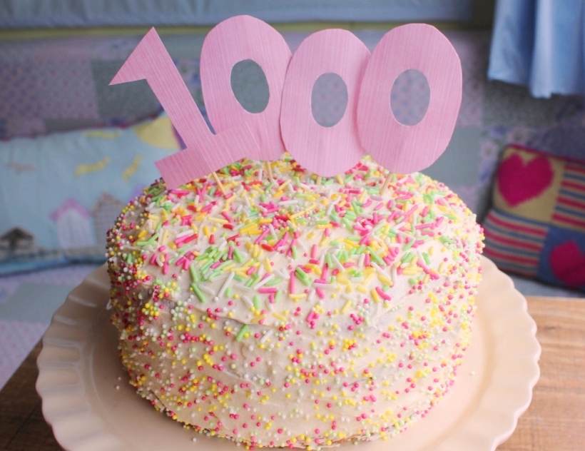 1000th blog post celebration cake for Cassiefairy