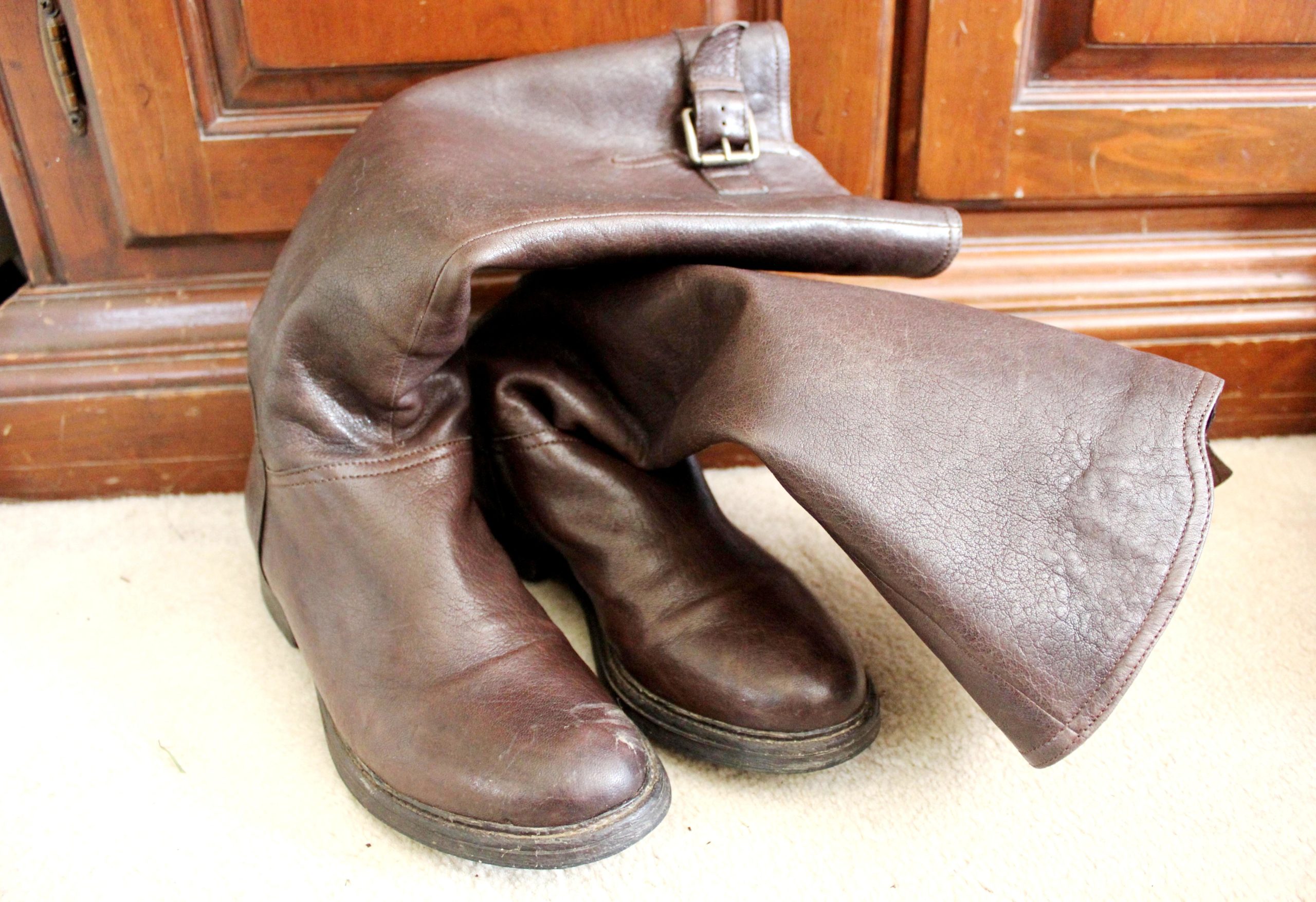 Tuesday Shoesday DIY boot stretchers My Thrifty Life by Cassie