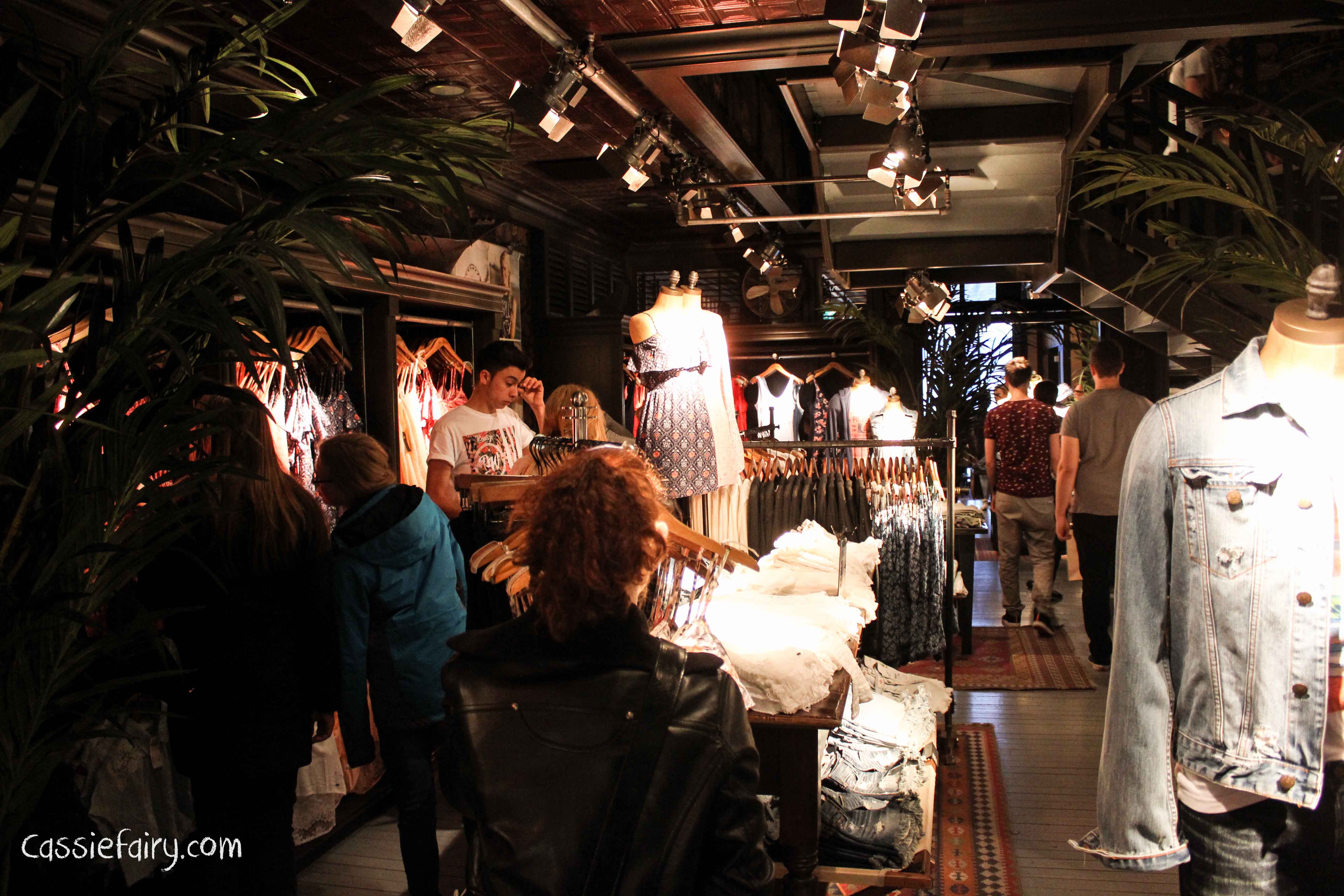Getting Interior Design Inspiration From Hollister Store In Cambridge 1 