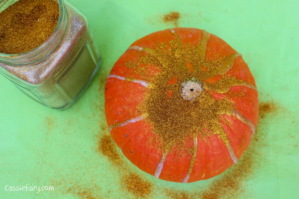 happy halloween DIY glitter pumpkins step by step tutorial-8