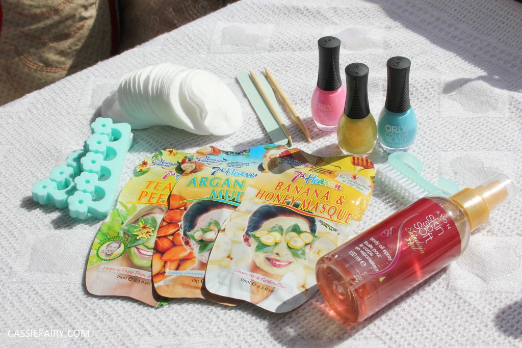 cassiefairy ideas for a girls night in pampering games reading book club-2