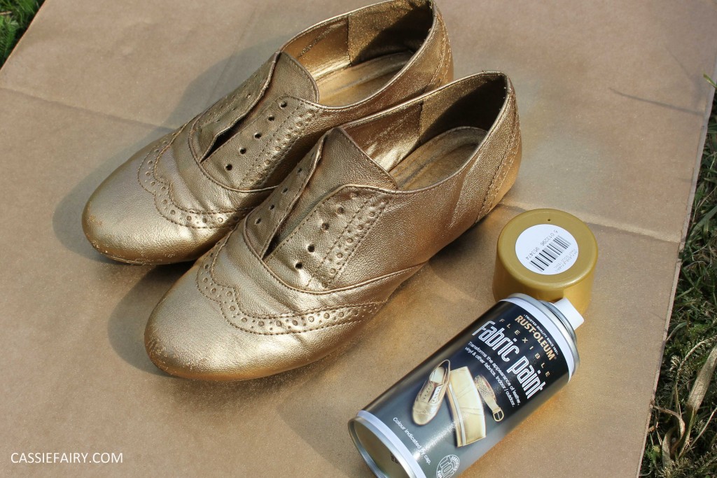tuesday shoesday cassiefairy diy shoe makeover using fabric spray paint from rustoleum-16