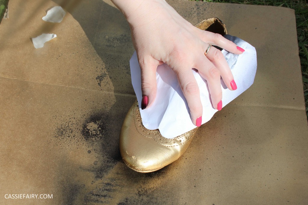 tuesday shoesday cassiefairy diy shoe makeover with fabric spray paint from rustoleum-5