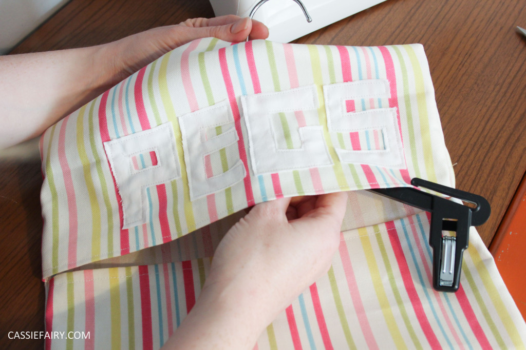 diy kitchen sewing projects peg bag and bag holder-11