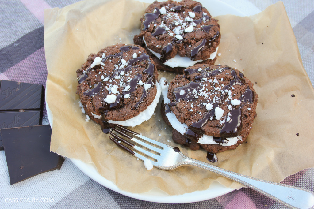 pieday friday baking recipe microwave meringues chocolate cookies-12