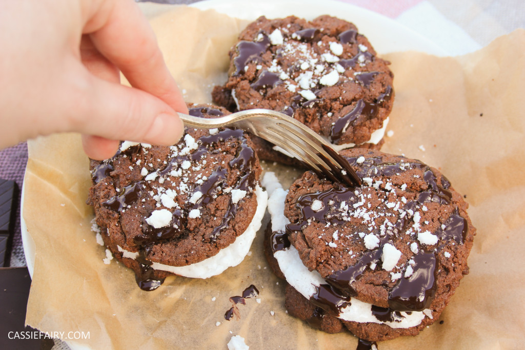 pieday friday baking recipe microwave meringues chocolate cookies-14