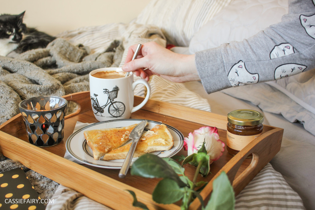 DIY romantic breakfast in bed valentines day ideas inspiration-14