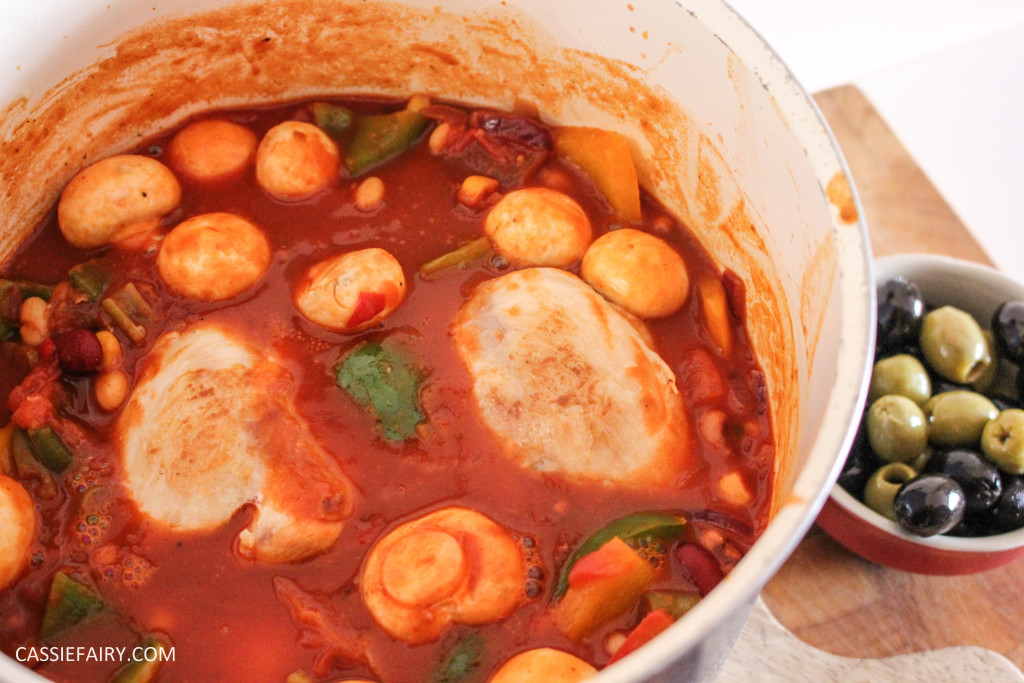 mediterranean italian chicken and bean stew recipe cooking casserole-2