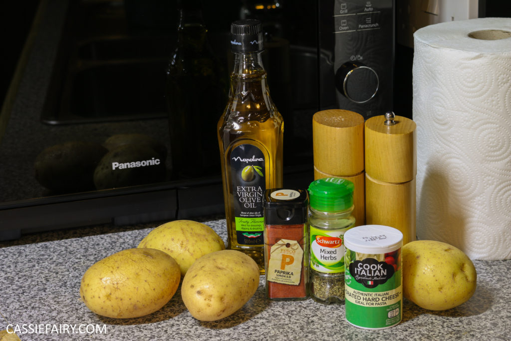 pieday-friday-diy-low-fat-healthy-microwave-crisps-recipe-parmesan-paprika-salt-pepper-2
