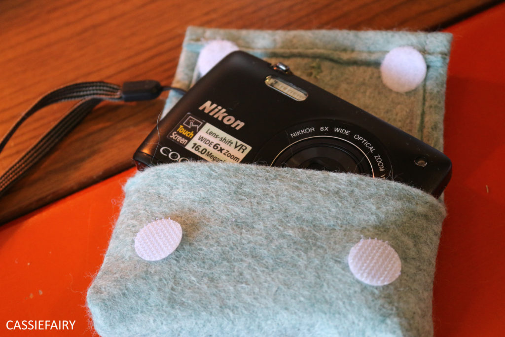 diy-video-project-easy-sew-sewing-felt-camera-case-gift-present-youtube-4