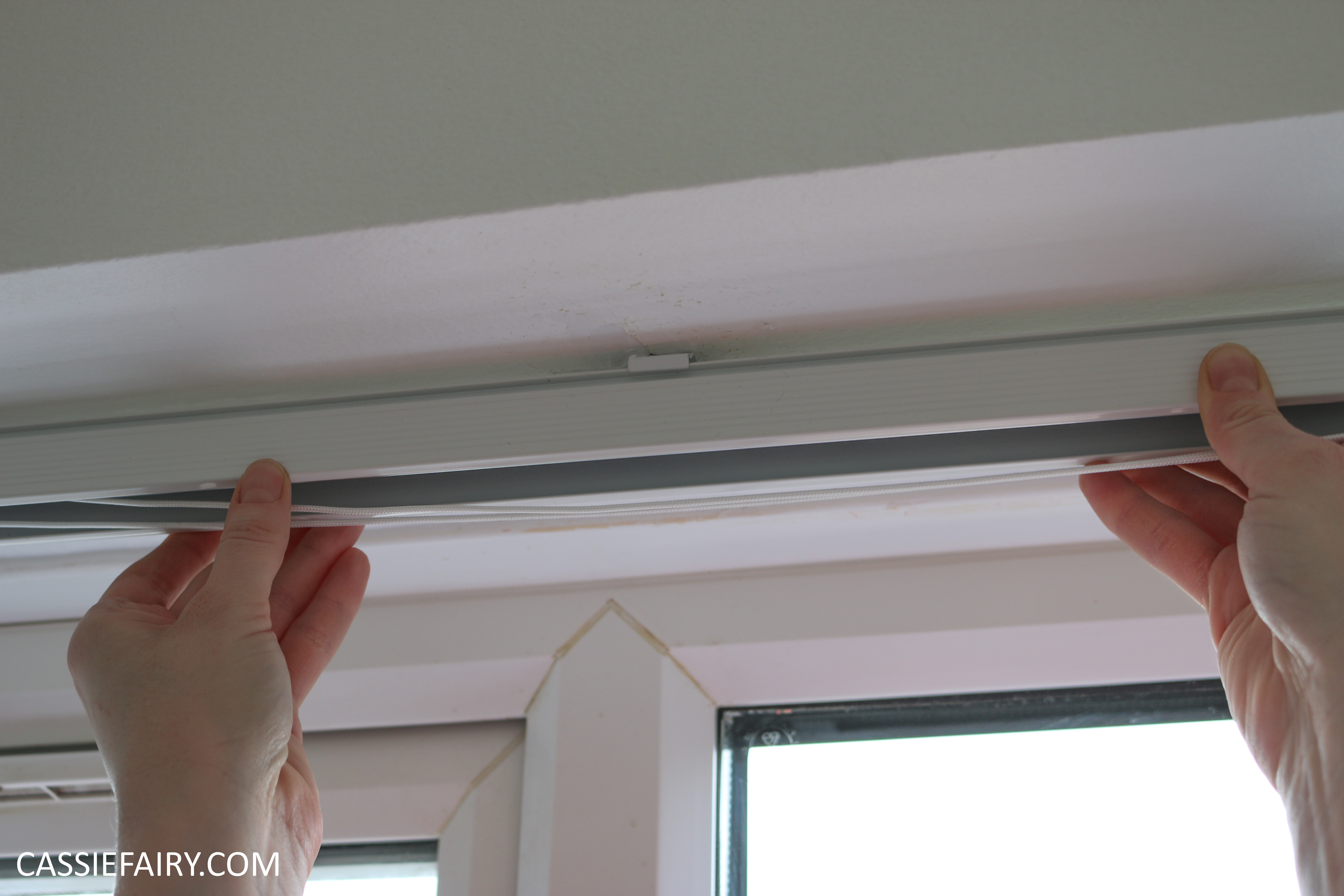 How to install new window blinds yourself in 5 easy steps My Thrifty