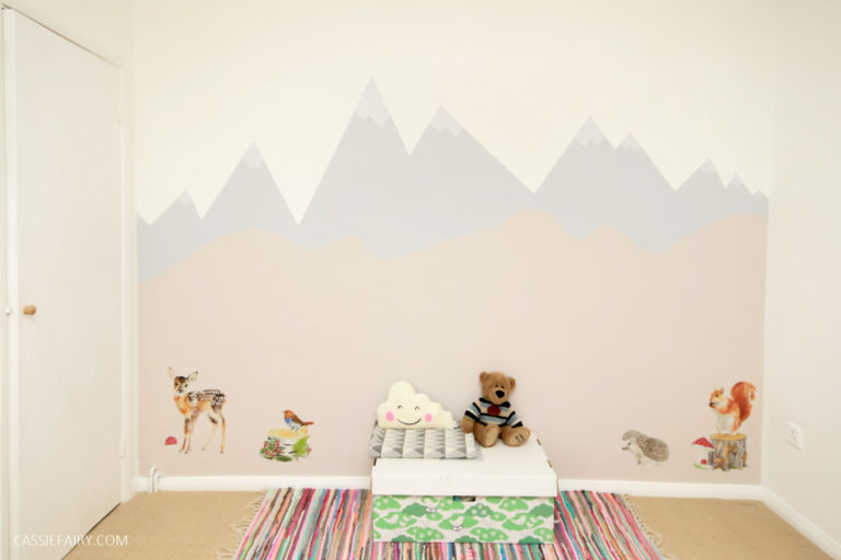 DIY video How to paint a mountain mural wall for a child’s nursery
