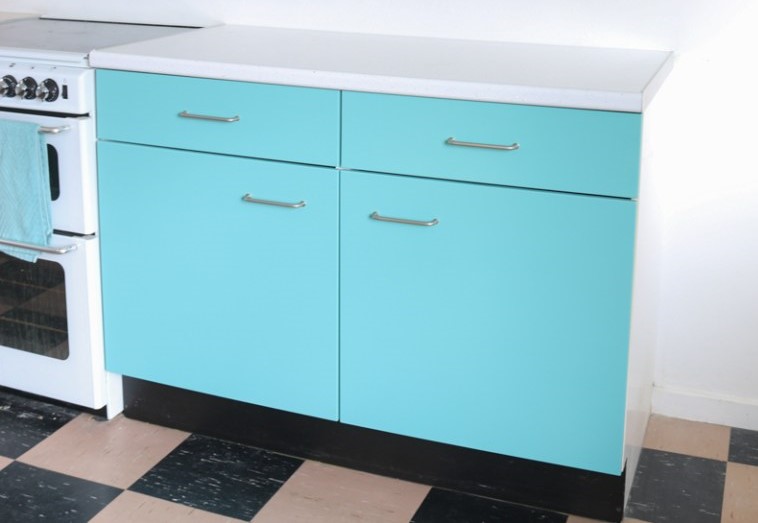 Spray Paint Melamine Kitchen Cabinets, How To Make Melamine Kitchen Cupboards