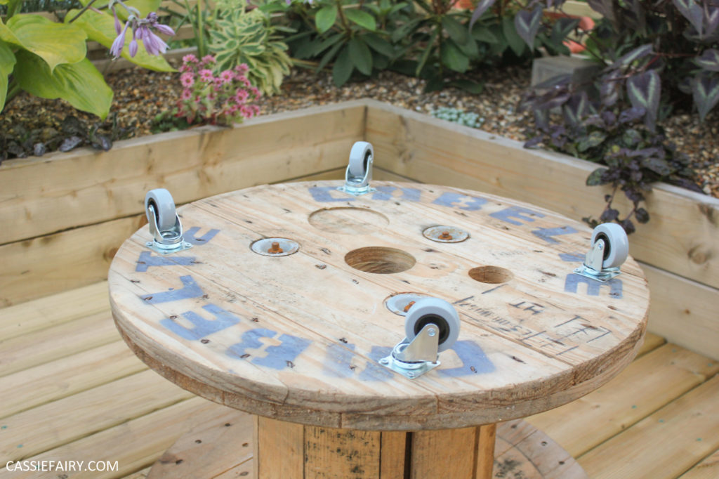 How to upcycle a cable reel into a coffee table for your garden
