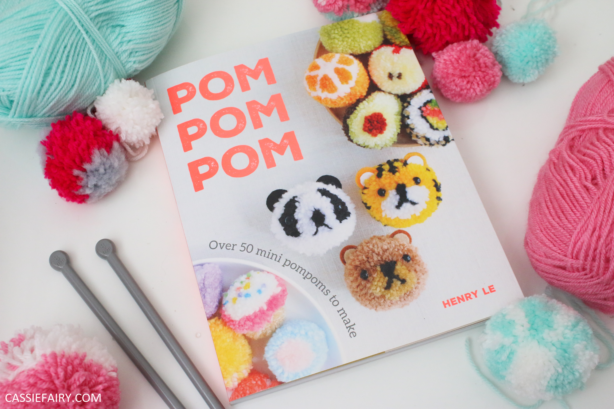 Step-by-step craft How to cute emoji pom-poms