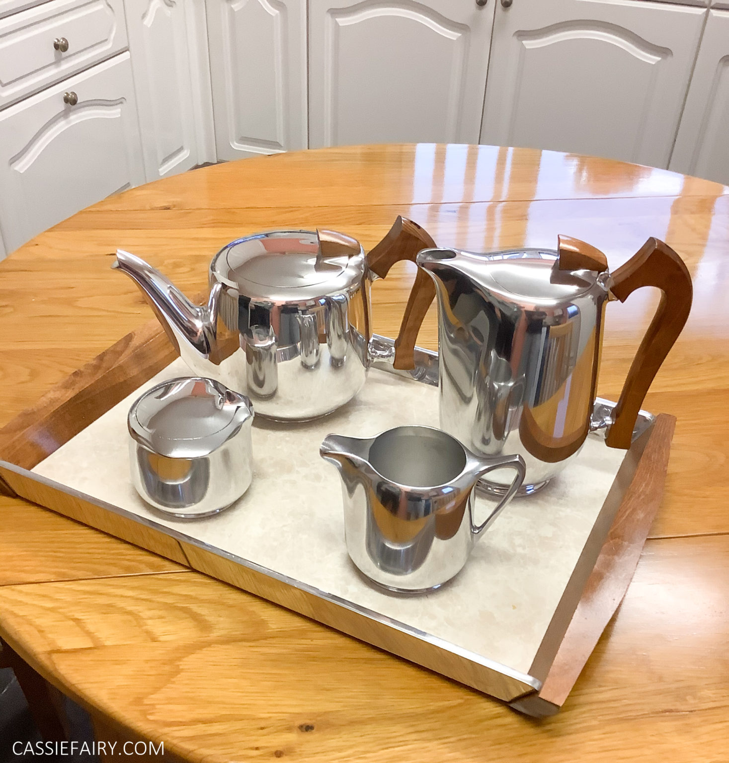 How to clean & refurbish a Picquot Ware teapot + original price list