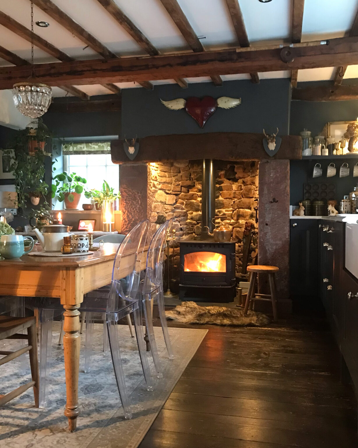 Home tour of a dark, cosy (and rather glamorous!) rural farmhouse | My ...